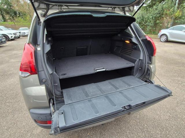 Peugeot 3008 image 3