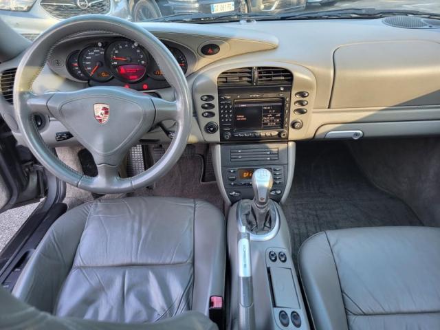Porsche 911 image 6
