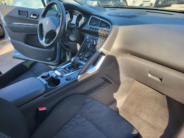 Peugeot 3008 image 1