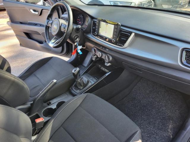 Kia Rio image 1