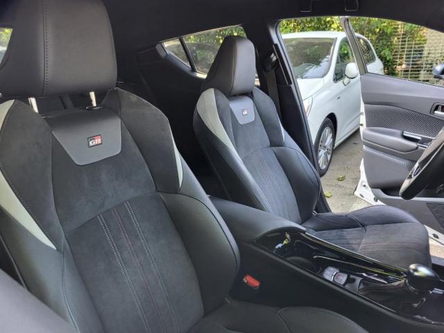 Toyota C-Hr image 3