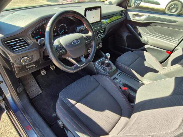 Ford Focus image 8