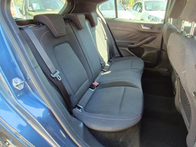 Ford Focus image 5