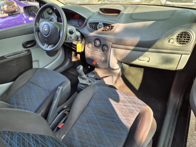 Renault Clio image 8
