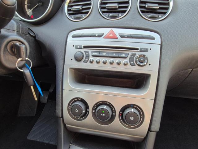 Peugeot 308 image 6