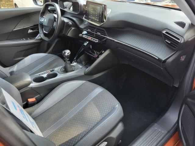 Peugeot 2008 image 1
