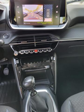 Peugeot 2008 image 3