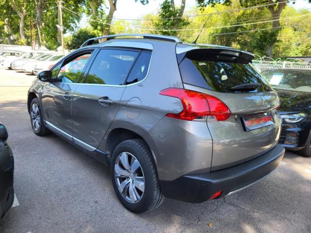 Peugeot 2008 image 2