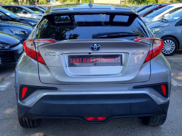Toyota C-Hr image 2