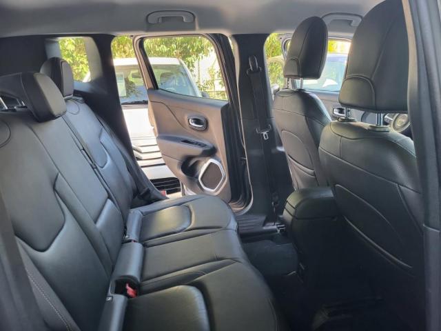 Jeep Renegade image 5