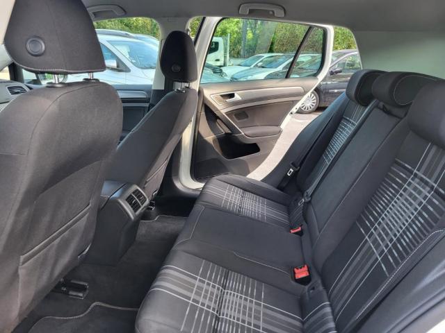 Volkswagen Golf image 2