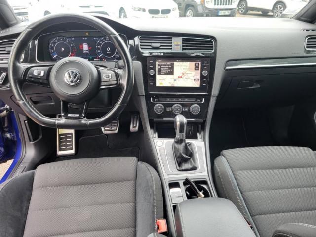 Volkswagen Golf image 8
