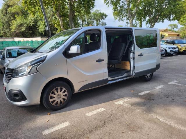 Renault Trafic image 3