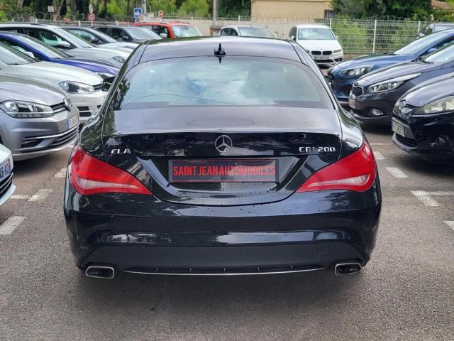 Mercedes Benz Cla image 8