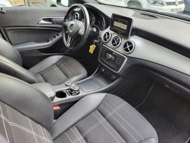Mercedes Benz Cla image 6