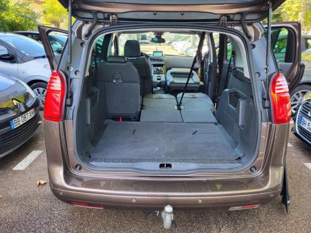 Peugeot 5008 image 4