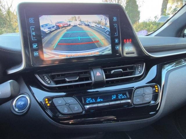 Toyota C-Hr image 3