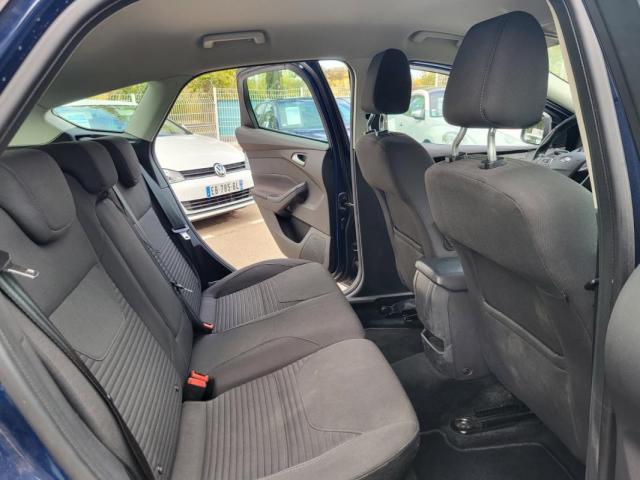 Ford Focus image 9