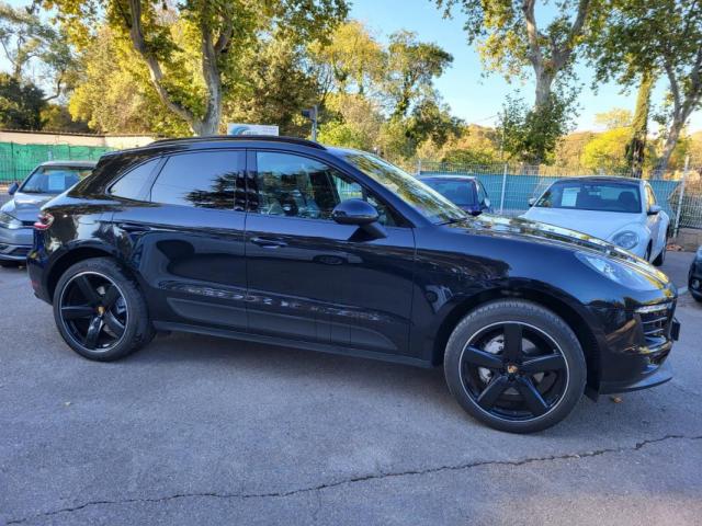 Porsche Macan image 1