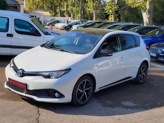 Toyota Auris image 9