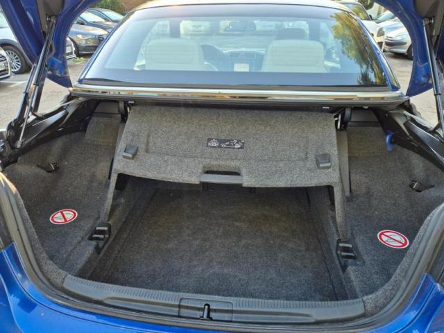 Volkswagen Eos image 4