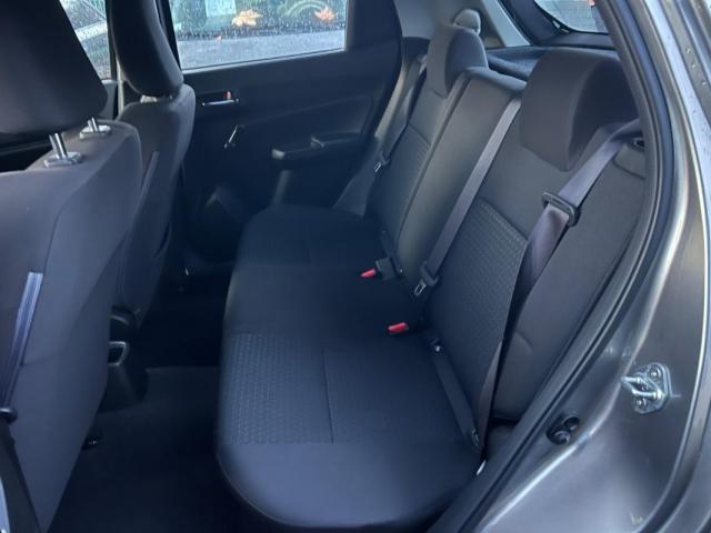 Suzuki Swift image 6