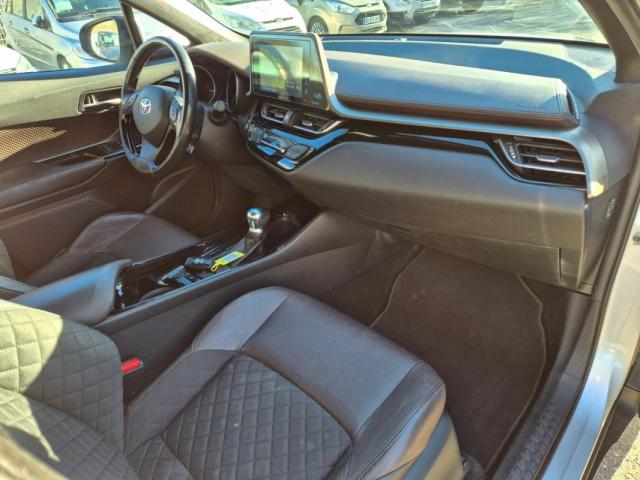 Toyota C-Hr image 6