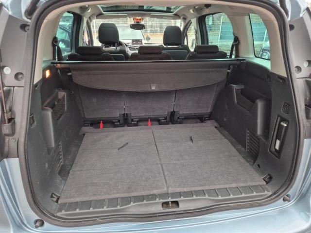 Peugeot 5008 image 3