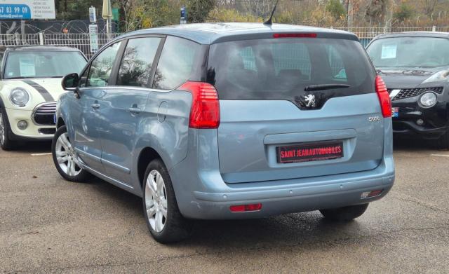 Peugeot 5008 image 9