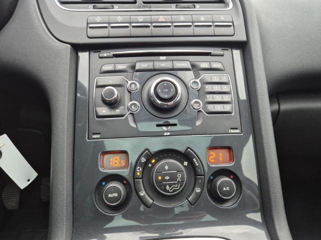 Peugeot 5008 image 1