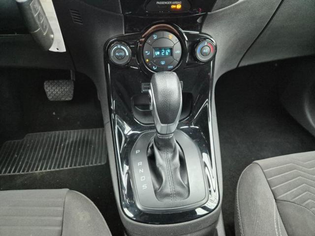 Ford Fiesta image 9