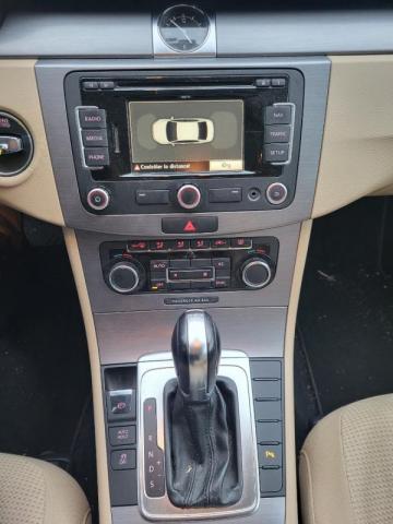 Volkswagen Passat image 7