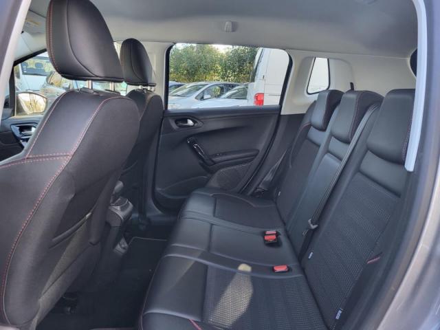Peugeot 2008 image 3