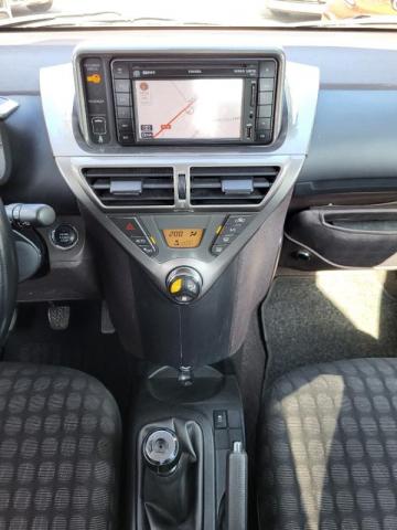 Toyota Iq image 6
