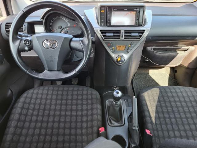 Toyota Iq image 2