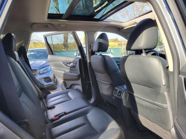 Nissan X-Trail image 2
