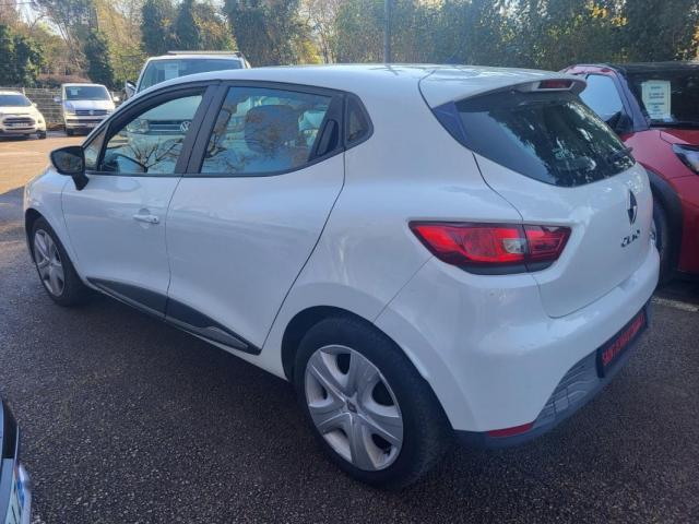 Renault Clio image 2