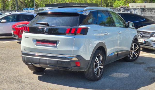 Peugeot 3008 image 2