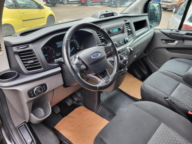 Ford Transit Custom image 8