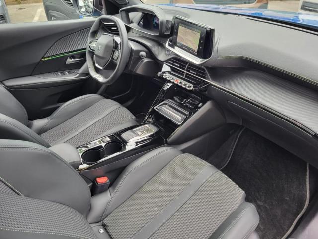 Peugeot 2008 image 6