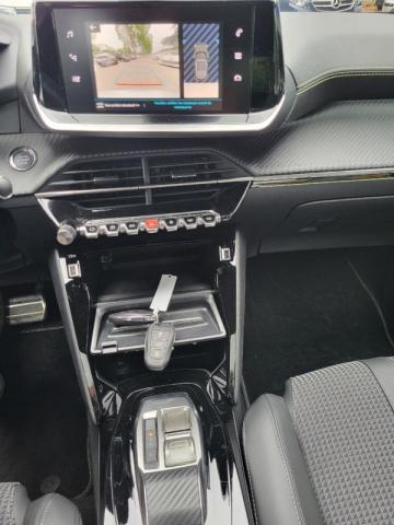 Peugeot 2008 image 4