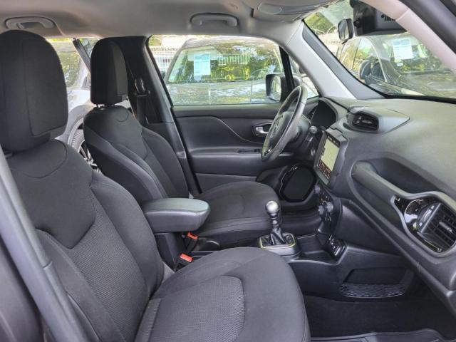 Jeep Renegade image 4