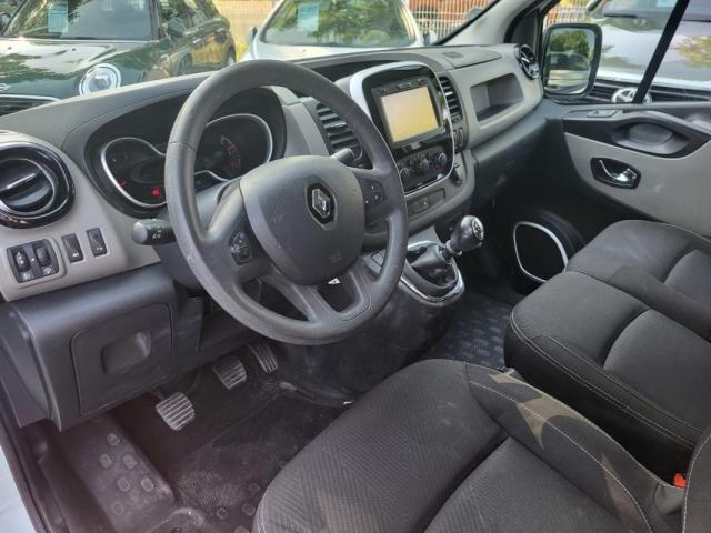 Renault Trafic image 8