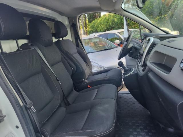 Renault Trafic image 7