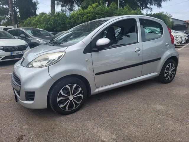 Peugeot 107 image 8
