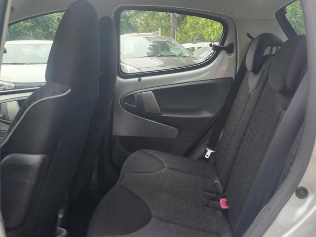 Peugeot 107 image 7