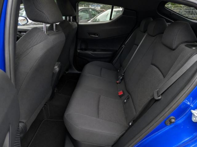 Toyota C-Hr image 5