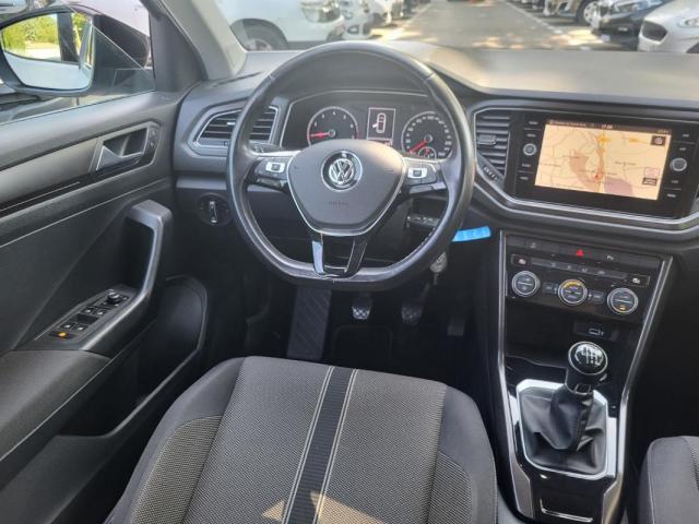 Volkswagen T-Roc image 8