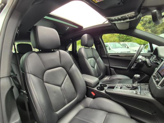 Porsche Macan image 8