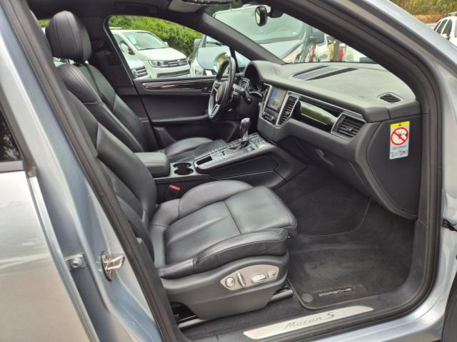 Porsche Macan image 4